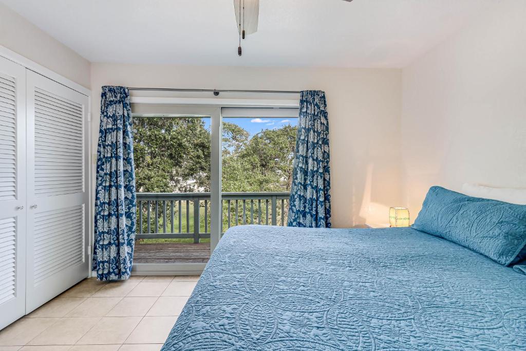 A Wave From It All RRYC22, Rockport