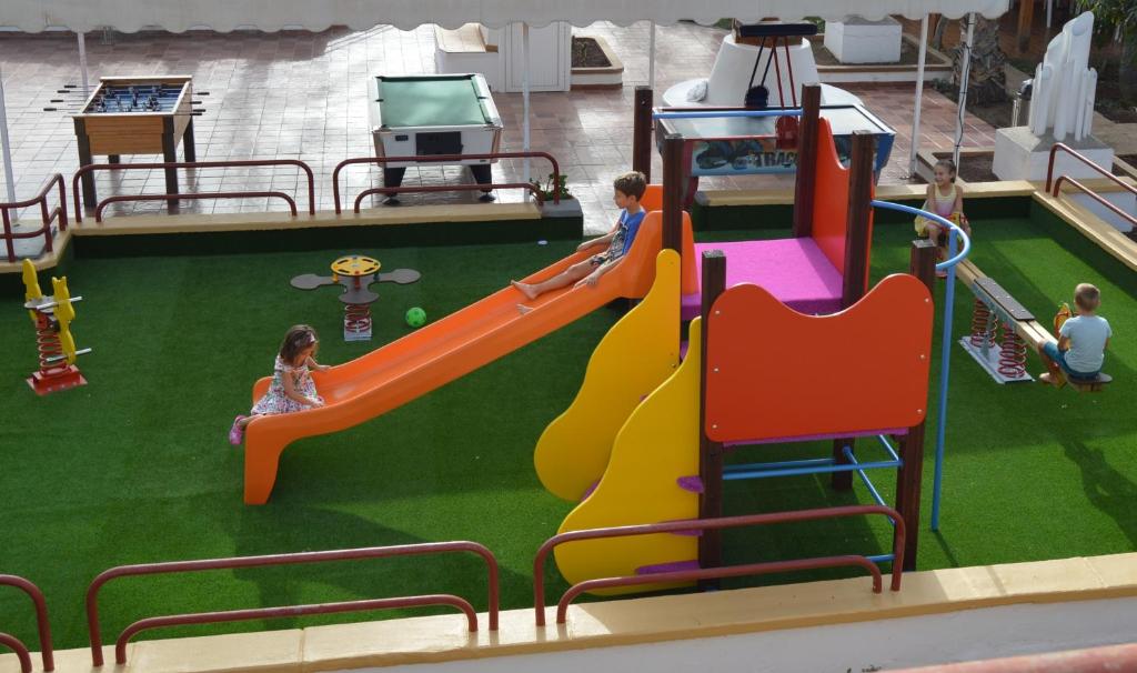 Bungalows Parque Bali con AIRE ACONDICIONADO — Attractions for children in Maspalomas, Canary Islands