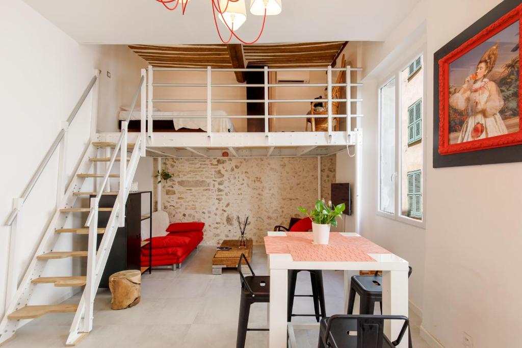 Incredible loft in Vieil Antibes with AC - 1