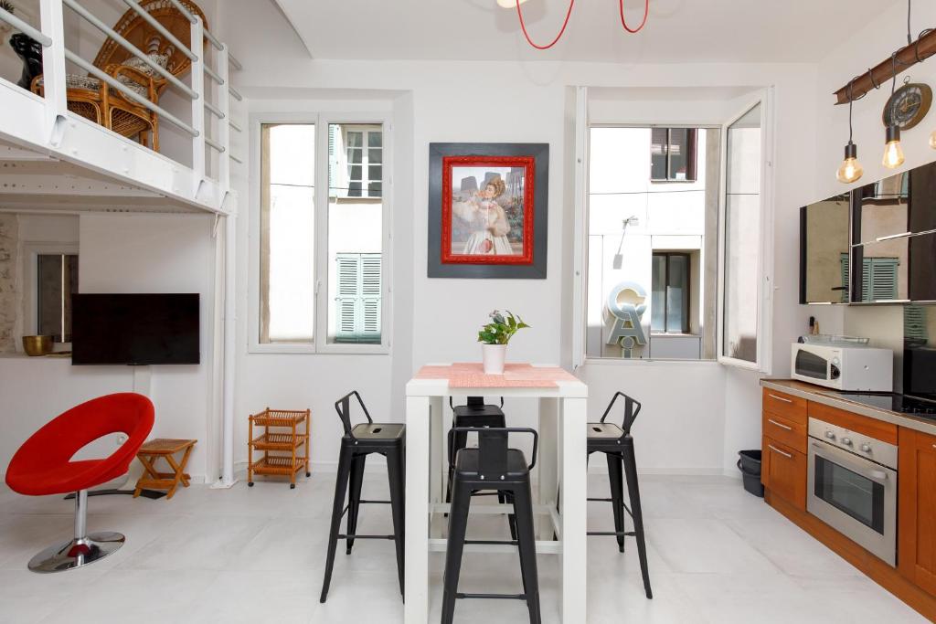 Incredible loft in Vieil Antibes with AC - 4