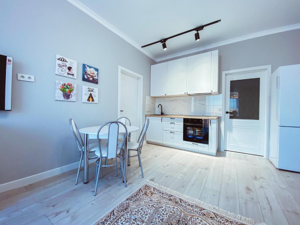 Elif Garden, Gornyy Gigant