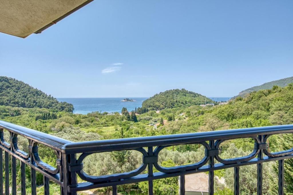 The view villa - 3