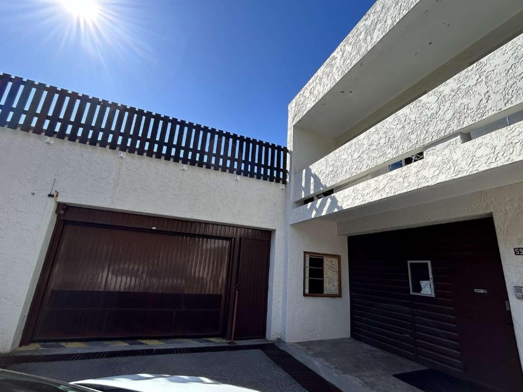 Appartement cosy 2 pièces avec balcon, proche centre et télécabine, piscine et tennis en été - FR-1-597-20 - 3