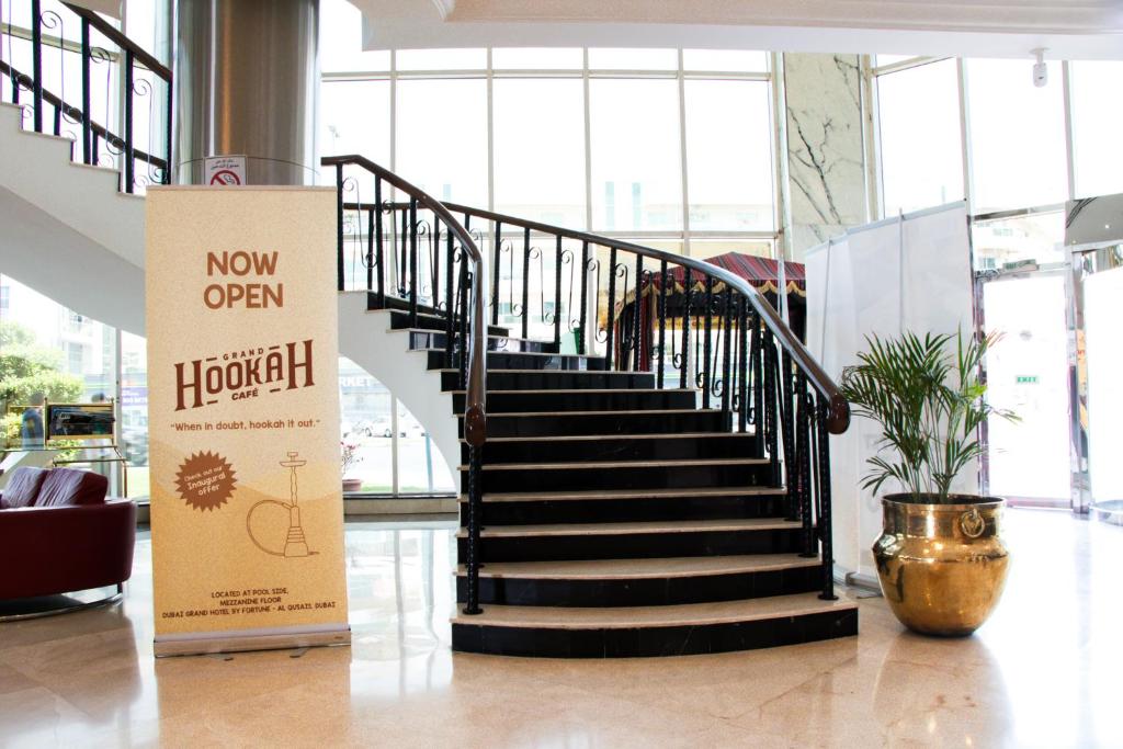 ドバイ グランド ホテル バイ フォーチュン (Dubai Grand Hotel by Fortune) フロント・ロビー