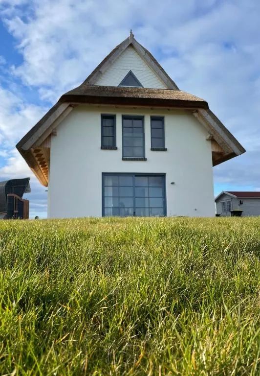 Ferienhaus Piratennest Rügen, hotel in Dranske