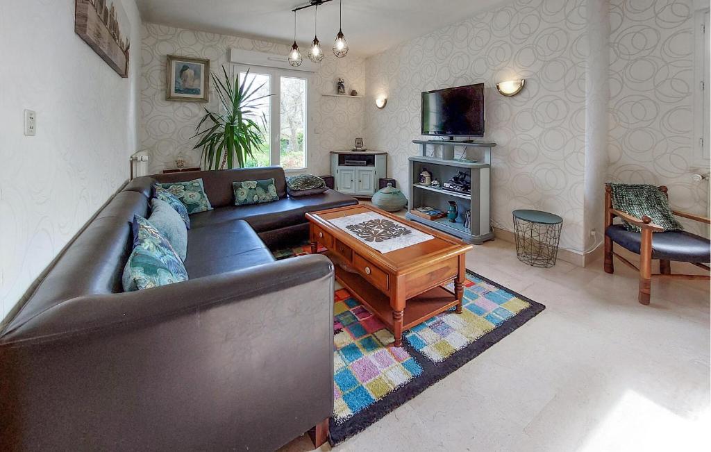 Gorgeous Apartment In Concarneau - 2