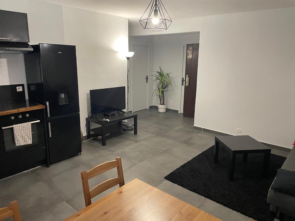 Appartement neuf et moderne face gare St Charles - 4