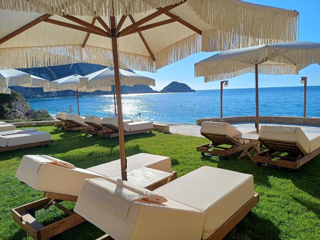 Restaurant, Petani Beachside Accommodation in Kefalonia