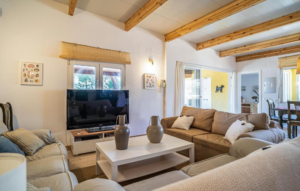 Nice Home In Chiclana De La Fronter - 3