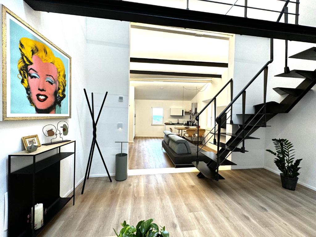 Marilyn - Near the Duomo, Siena