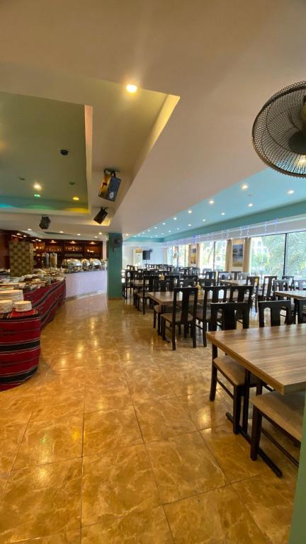 Restaurant, Aquavista Hotel & Suites in Aqaba