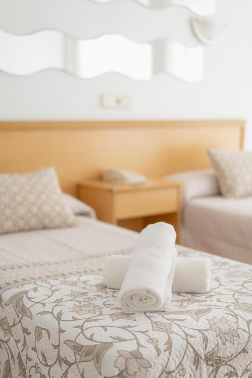 Hotel Santa Faz TRG — Hotel rooms in Benidorm, Valencian Community