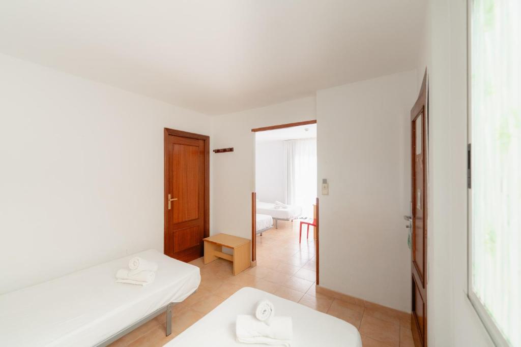 Hotel Santa Faz TRG — Hotel rooms in Benidorm, Valencian Community