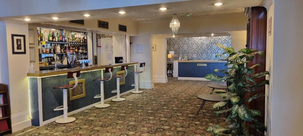 Check-in/out [private]