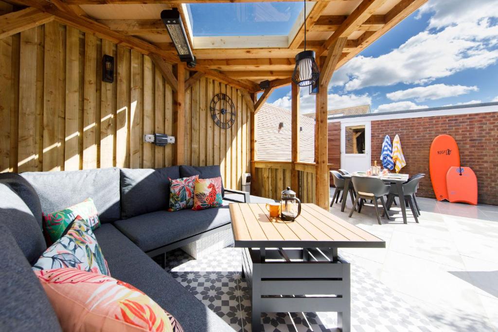 Coastal Retreat for 6 Close to Beaches, Ист-Уиттеринг