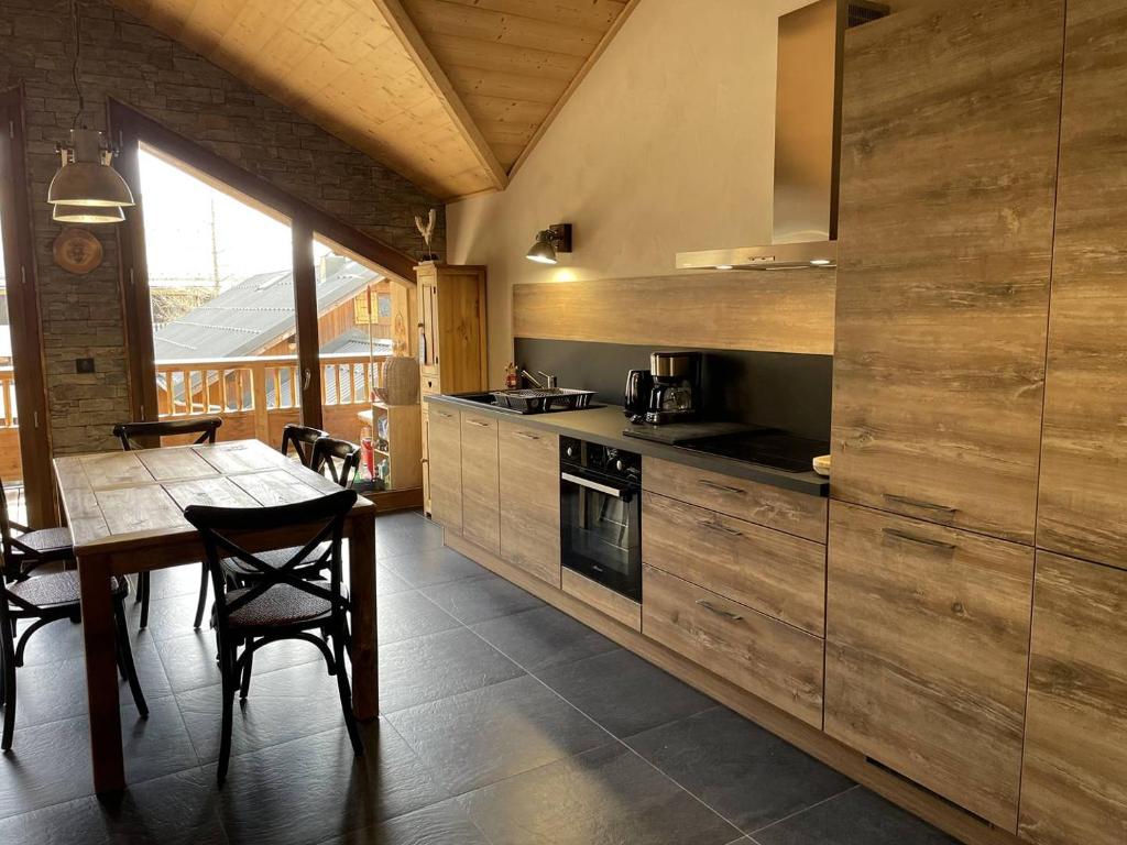 Appartement Triplex 9 couchages avec terrasse au cœur du village - 2