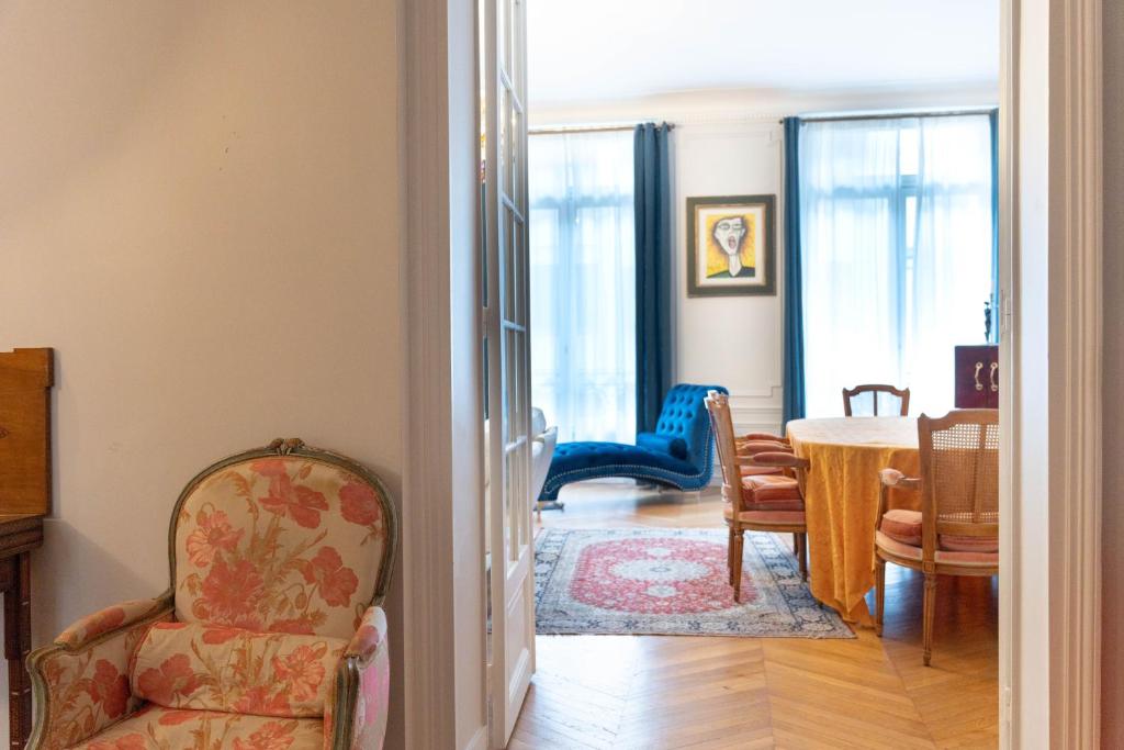 Spacieux appartement de luxe (280 m2) dans un quartier prestigieux de Paris (XVI) - 5