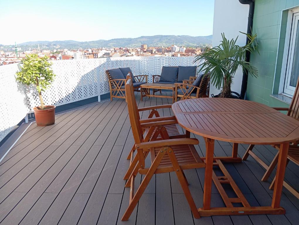 EL CAPRICHO SUITE LA TERRAZA, Gran Terraza con vistas y PARKING incluido, Gijón