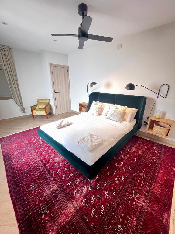 Renovated cinema town house in Comares - 3