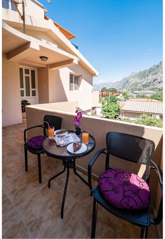 Apartment Pavle near the center with a view - 4