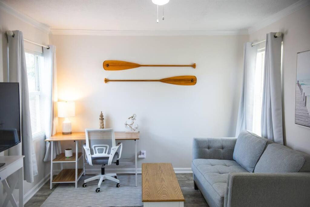 Cozy Cottage only 4 Blocks from the Ocean, Jacksonville Beach