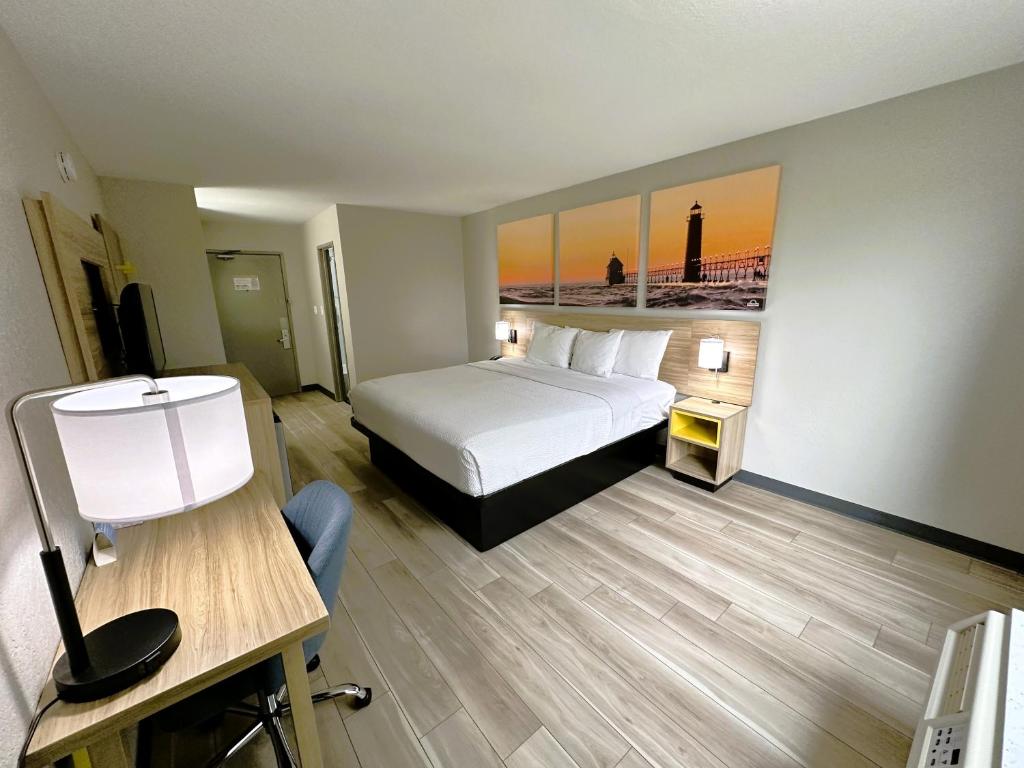 Days Inn by Wyndham Holland, Holland