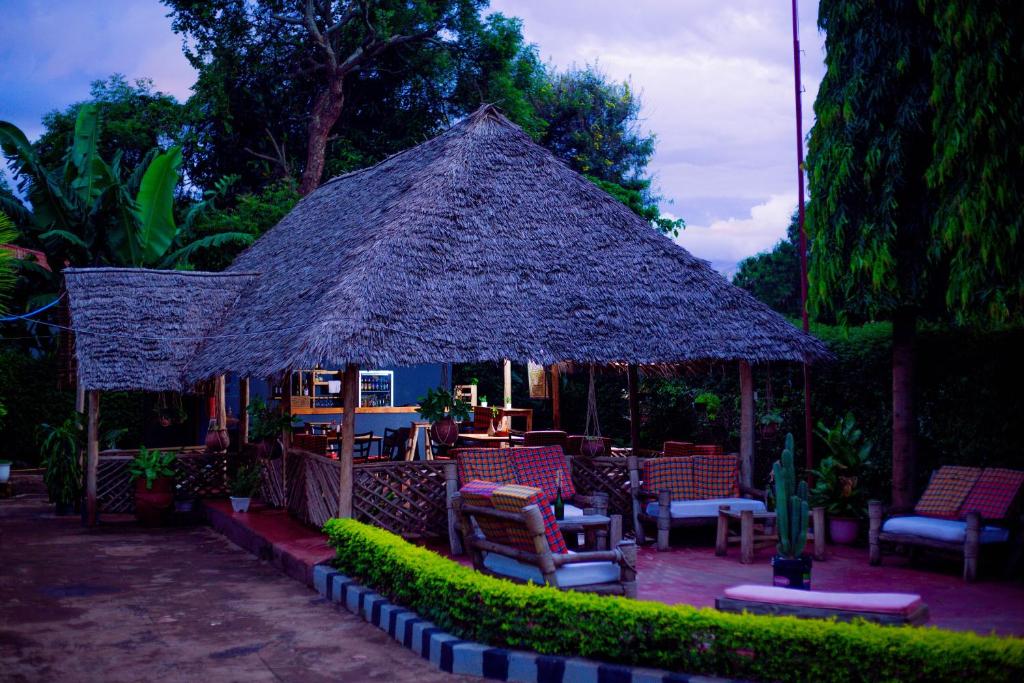 The Better Inn, Moshi