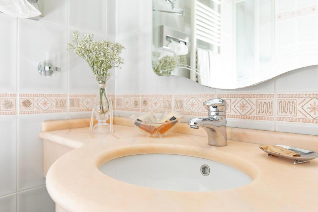 Hotel Alexander — SPA in Milano Marittima, Emilia-Romania