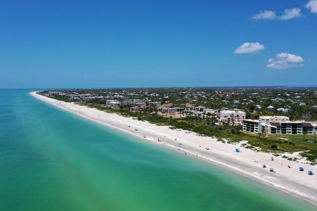 Loggerhead Cay #114, Sanibel