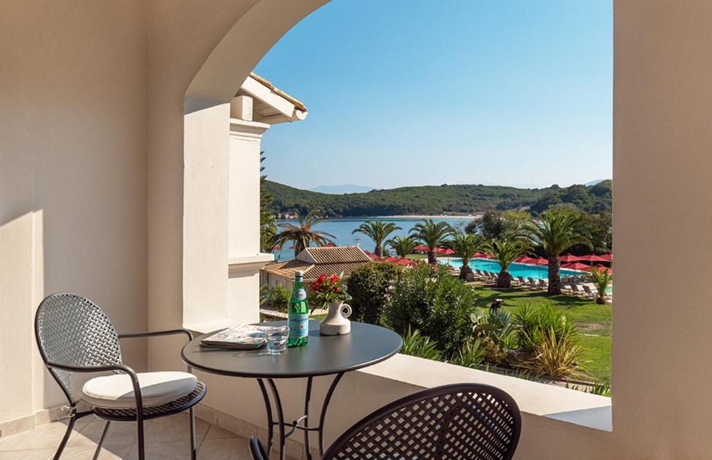 Bella Mare Hotel — Swimming pool in Kassopei, Ionian Islands