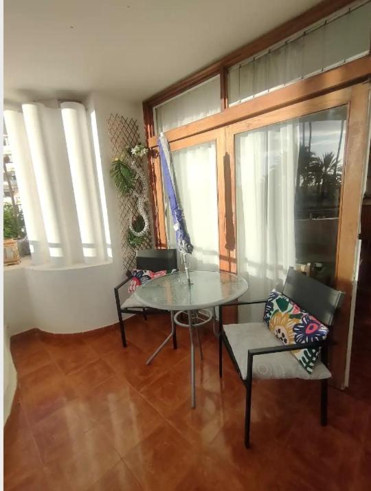 Sunset Paradise, San Bartolomé