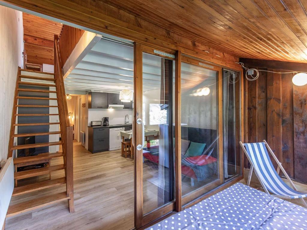 T2 rénové avec terrasse, parking privé, local vélos à Cauterets - FR-1-401-290 - 1
