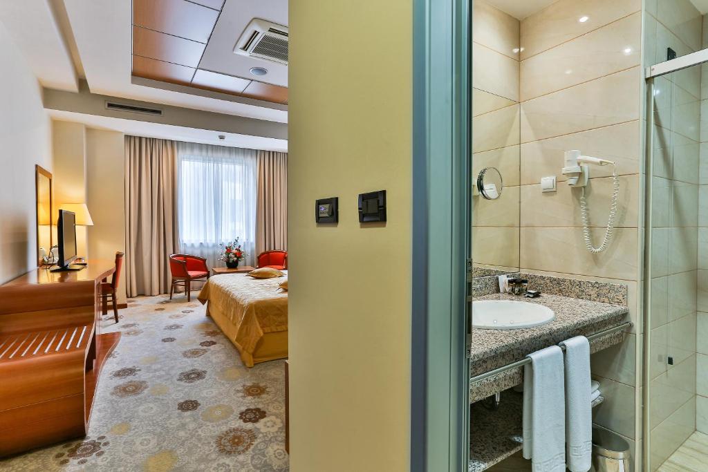 Kings Park Hotel - 5