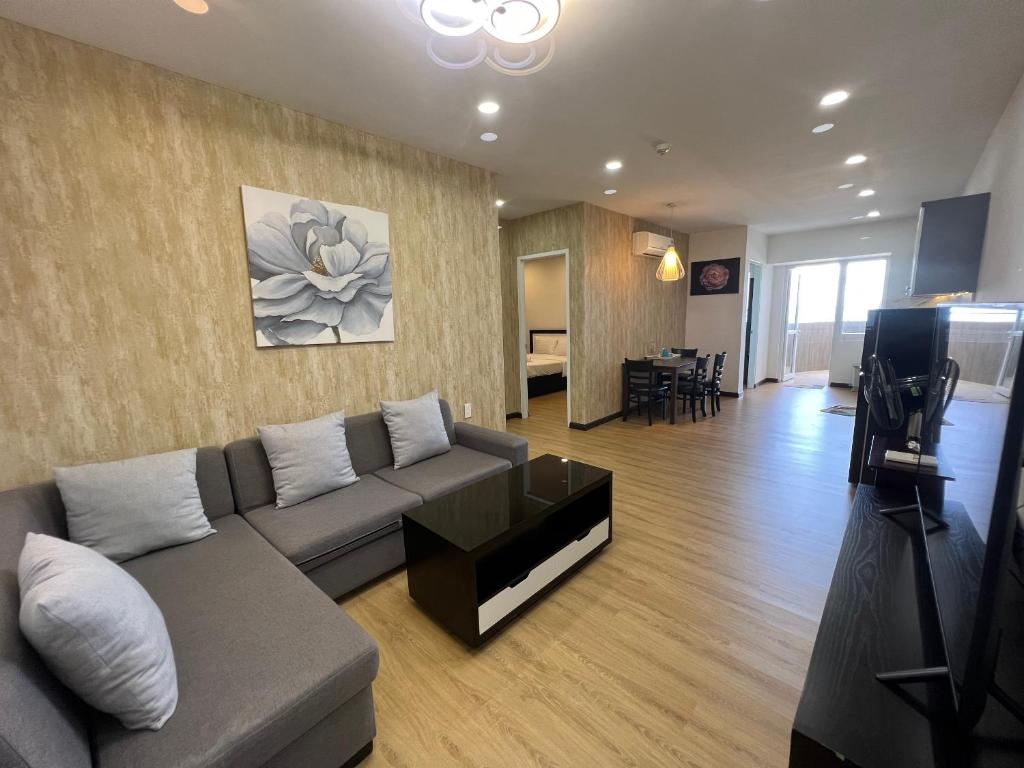 CONVENIENT APARTMENT