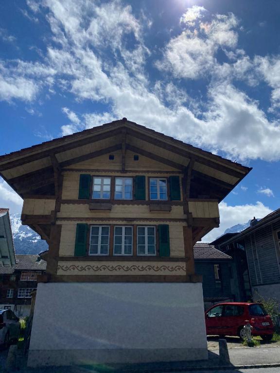 Chalet Studio Apartment with Aircon - 5