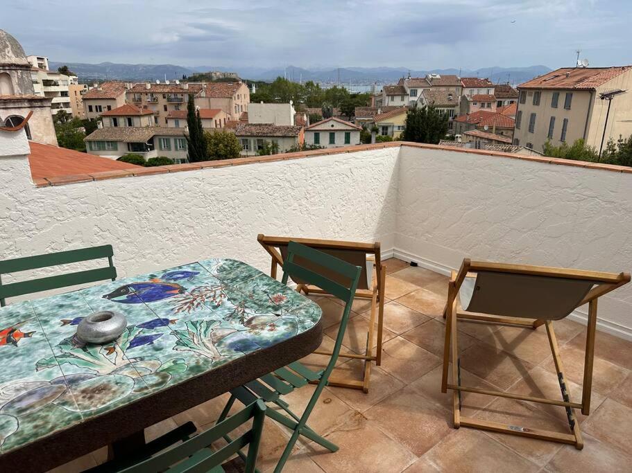 COSY STAR - Brand new flat with terrace Seaview flat AC for 4, Antibes