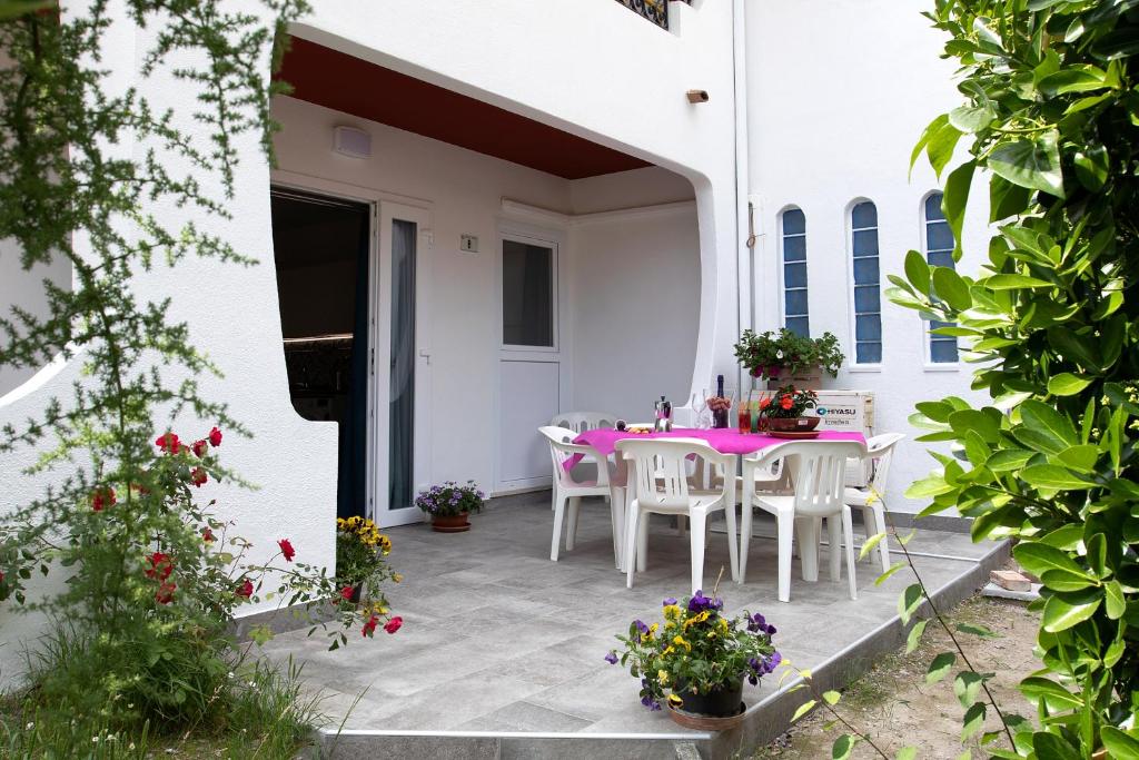 Villa Iota - 2