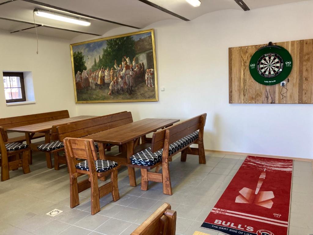 Apartments with air conditioning - Three-star Pension U Kudláčků, Strachotínská 348, 691 26 Pouzdřany, South Moravia, Czech Republic