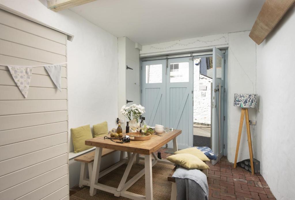 The Old Cornstore, St Agnes