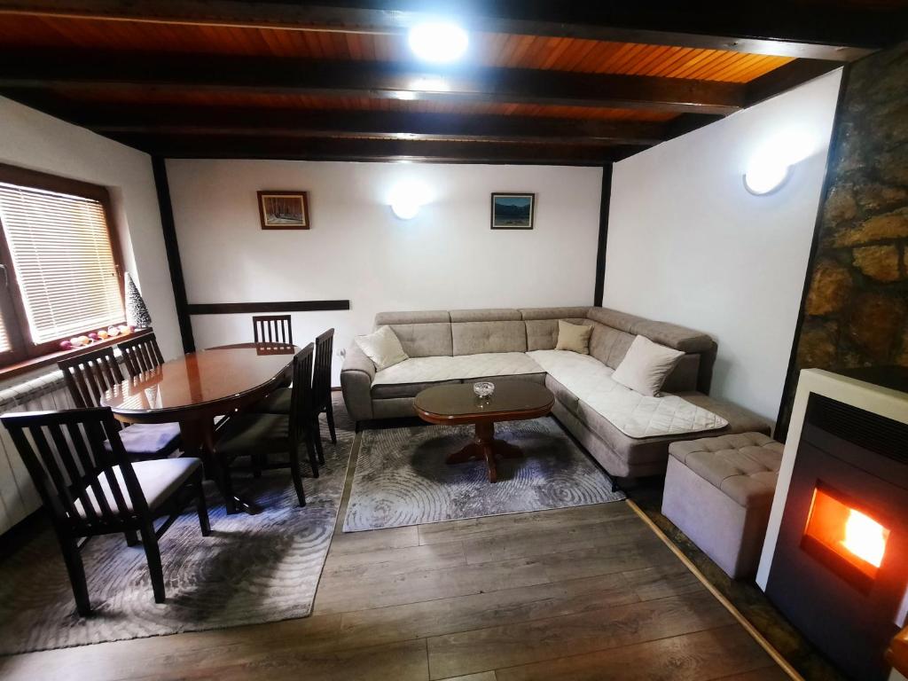 Vilotijevic - Tara Centar, Kaludjerske Bare