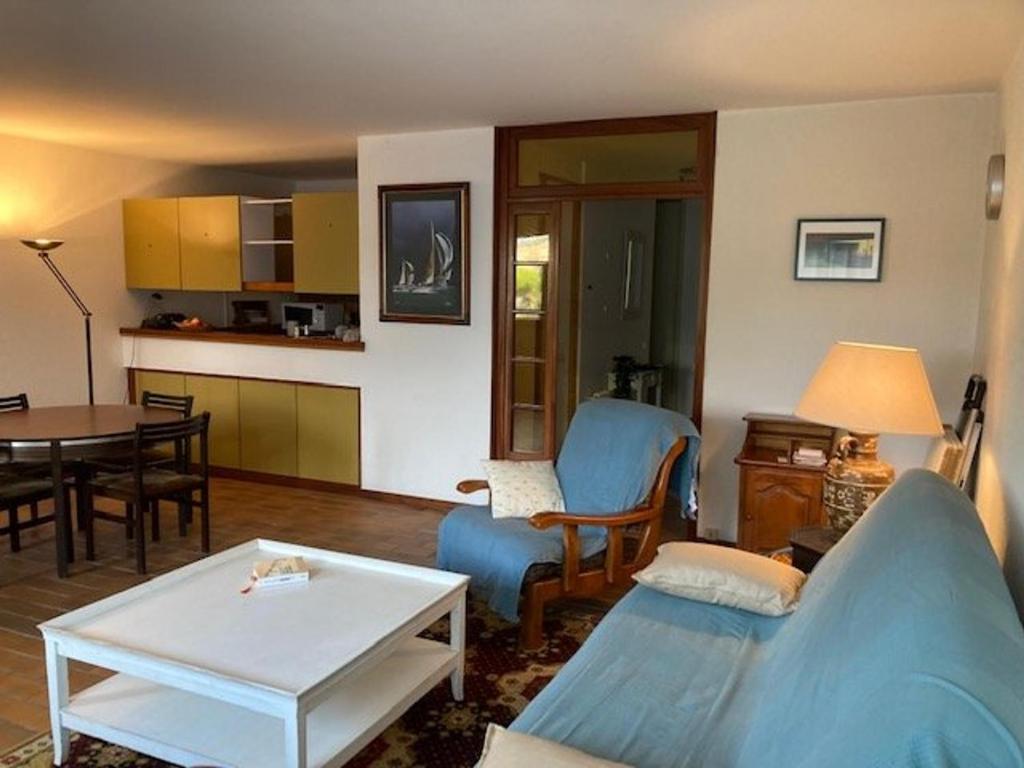 Appartement climatisé centre-ville Le Lavandou avec parking privé - FR-1-308-193 - 3