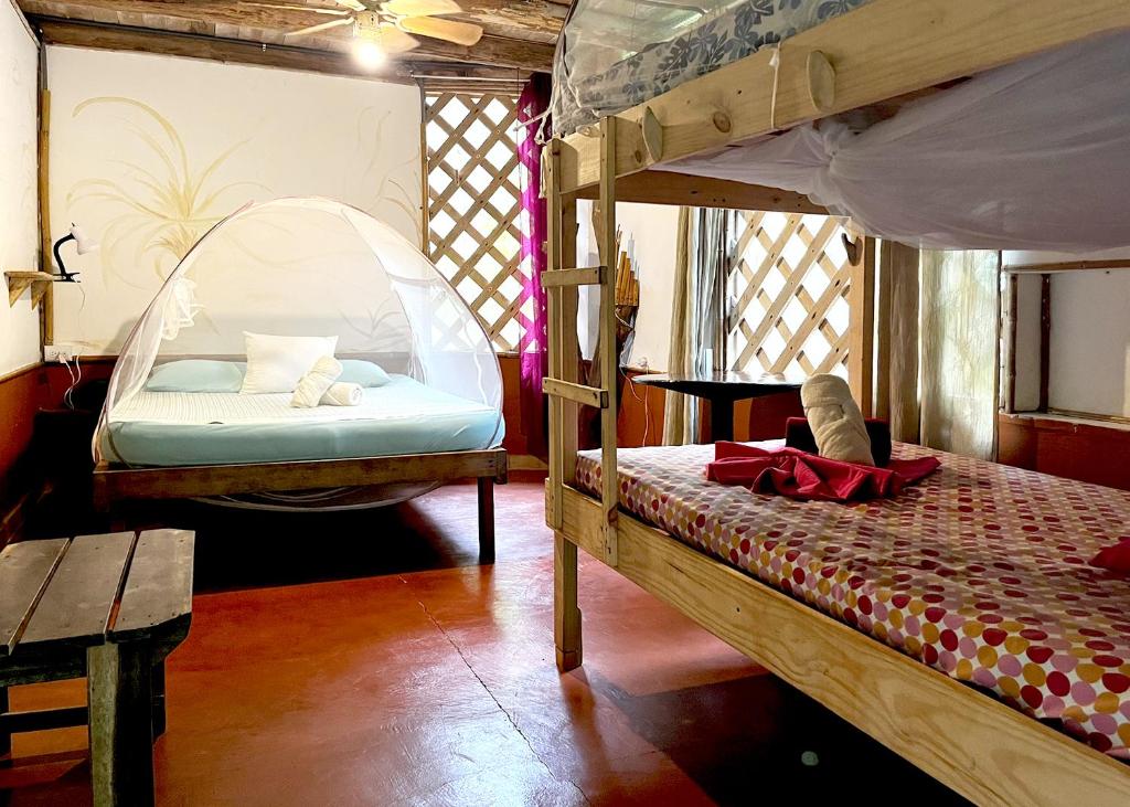 Habitación Familiar con baño privado