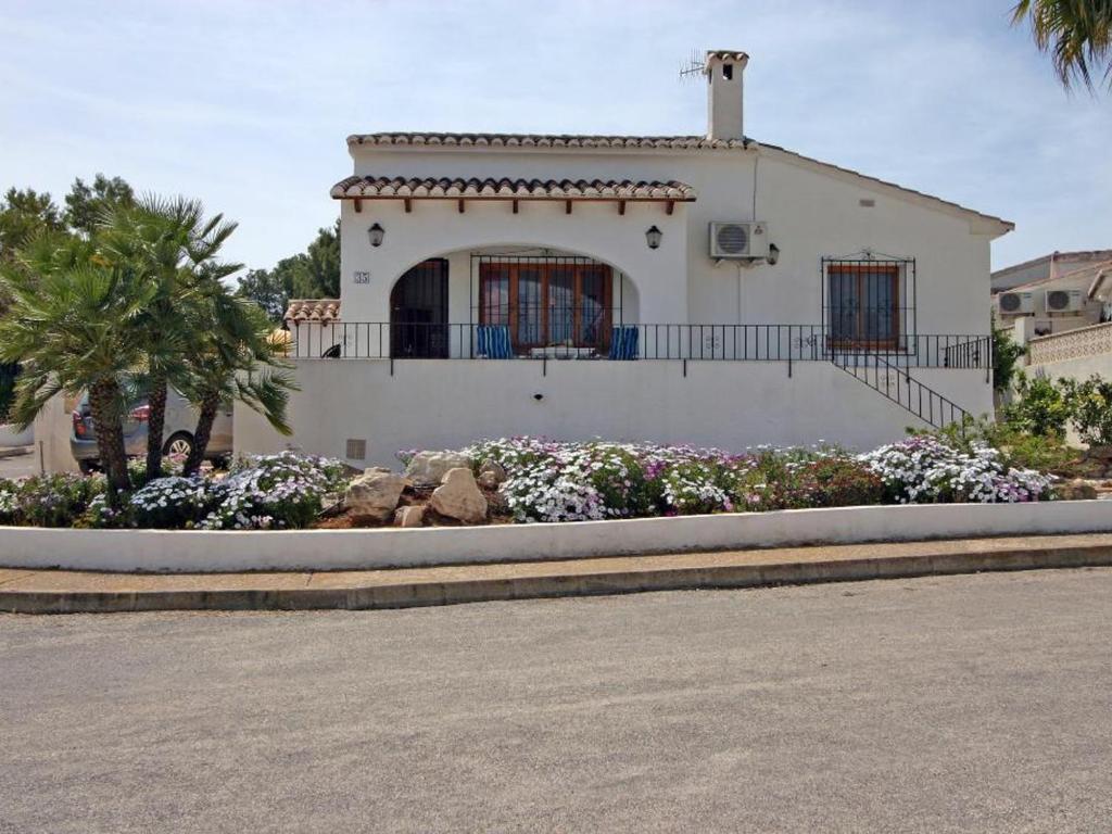 Casa clásica con piscina comunal, jardín y cerca de la playa en Moraira para 6 personas - HISP-216-212 - 4