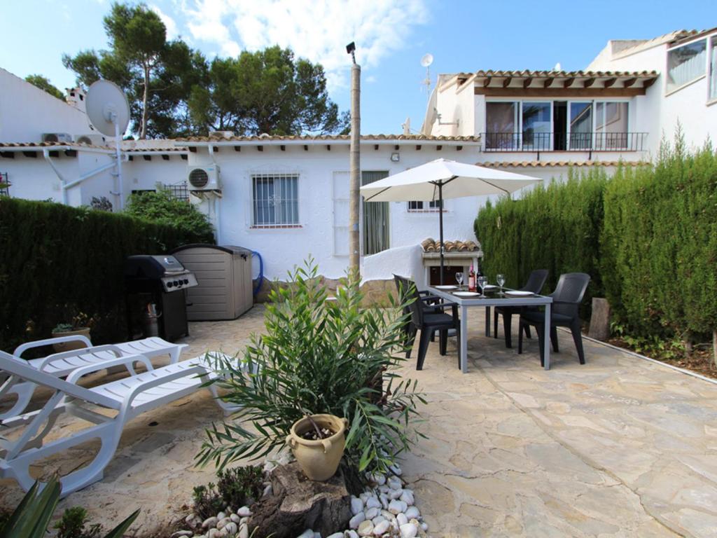Casa de vacaciones en Moraira: 2 hab, piscina, cerca de playa y deportes - HISP-216-228 - 2
