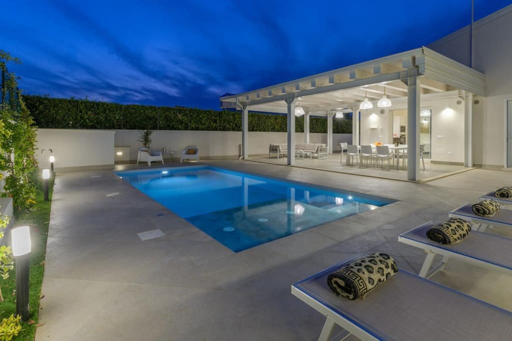 VillaTalè with private Swimming pool. Within walking distance of the beach. - 5