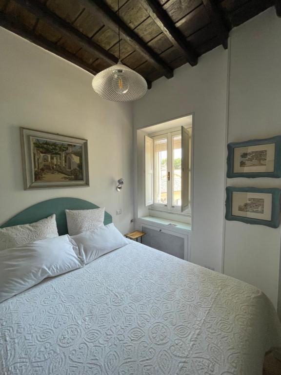 Al campanile Trastevere apartment, Rome
