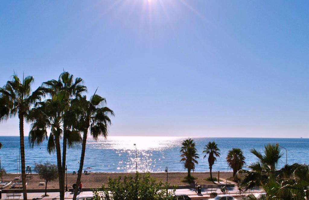 Apartamento Benicasim 1ª línea de playa - 2