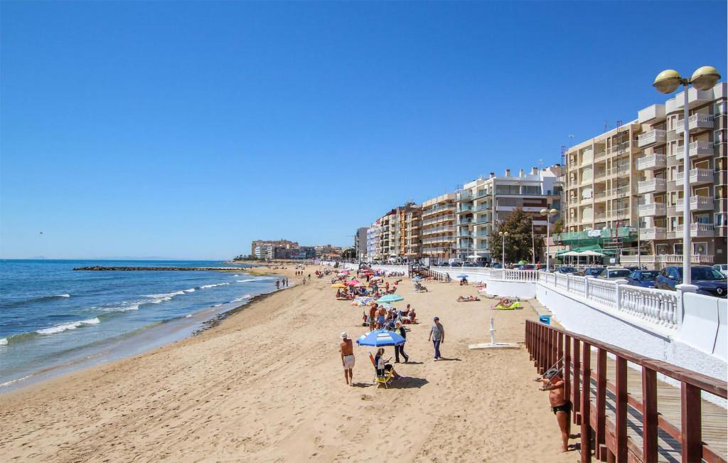 Amazing Apartment In Torrevieja - 3