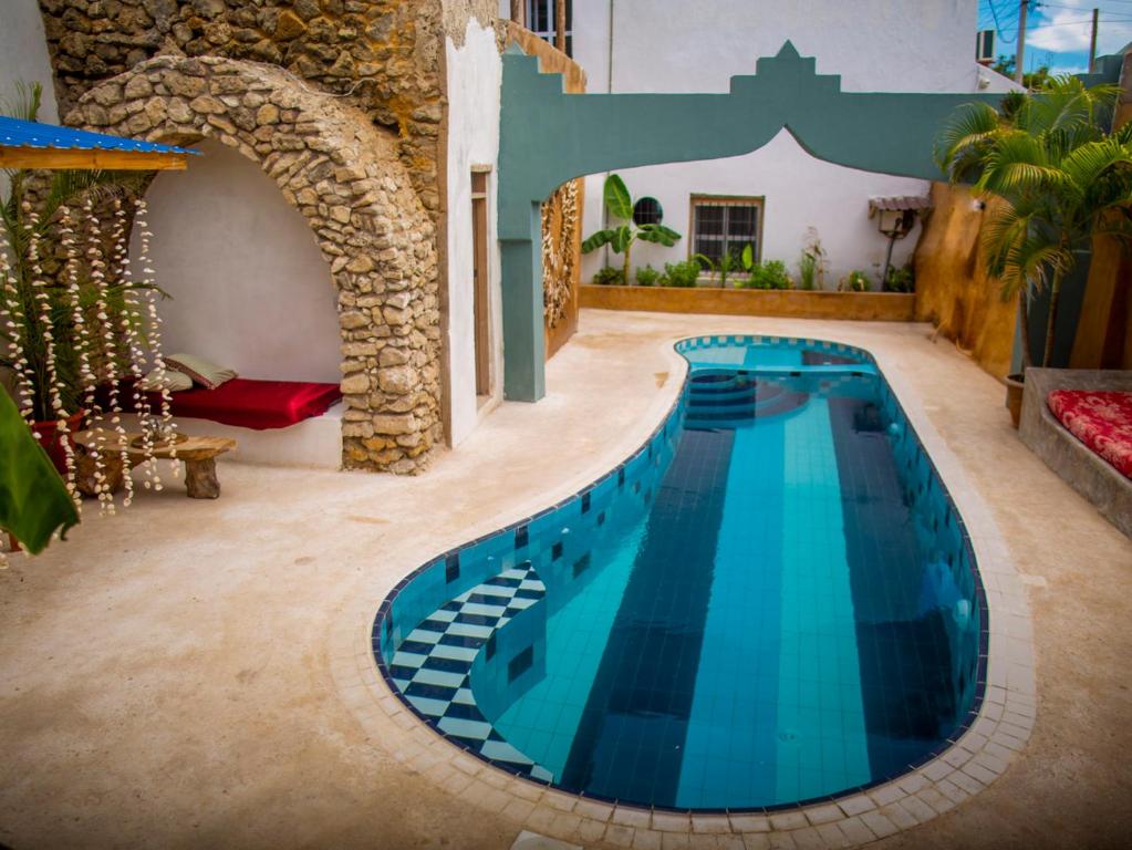 Firefly West Wing, Bagamoyo