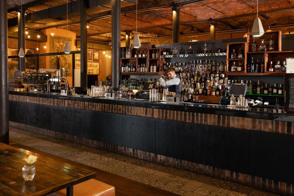 Bar/lounge